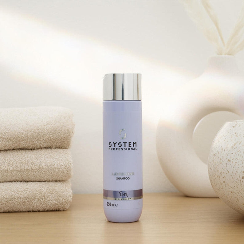 Wella System Professional LuxeBlond Shampoo 250ml