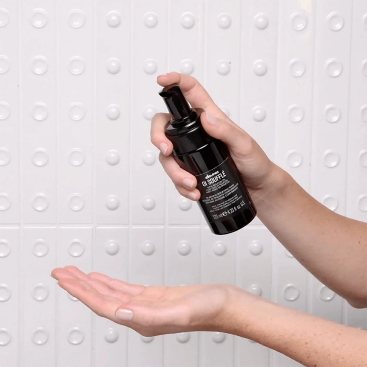 Davines OI Souffle Silkening Silkening Bodifying Foam 125ml