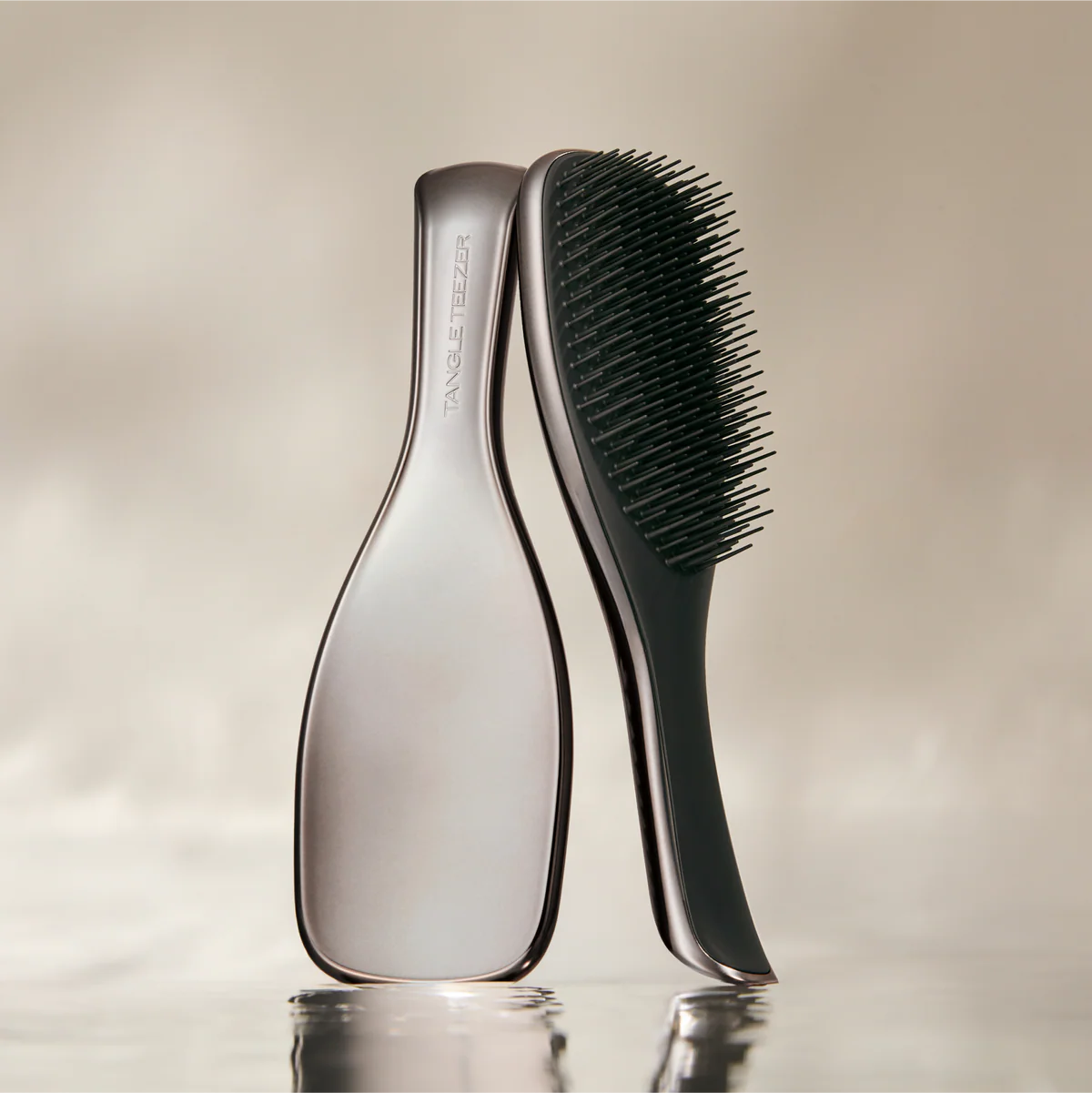 Tangle Teezer The Ultimate Detangler - Chrome Midnight Silver