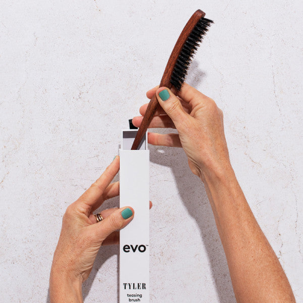 Evo Tyler Teasing Brush