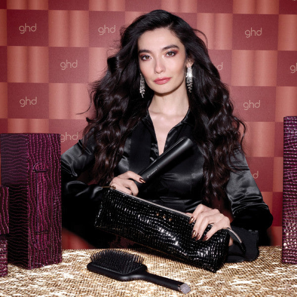 ghd Limited Edition Platinum+ Hair Straightener Gift Set
